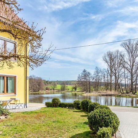 Bartlhof-Ferienwohnungen-Zimmer Бургленгенфельд Екстер'єр фото