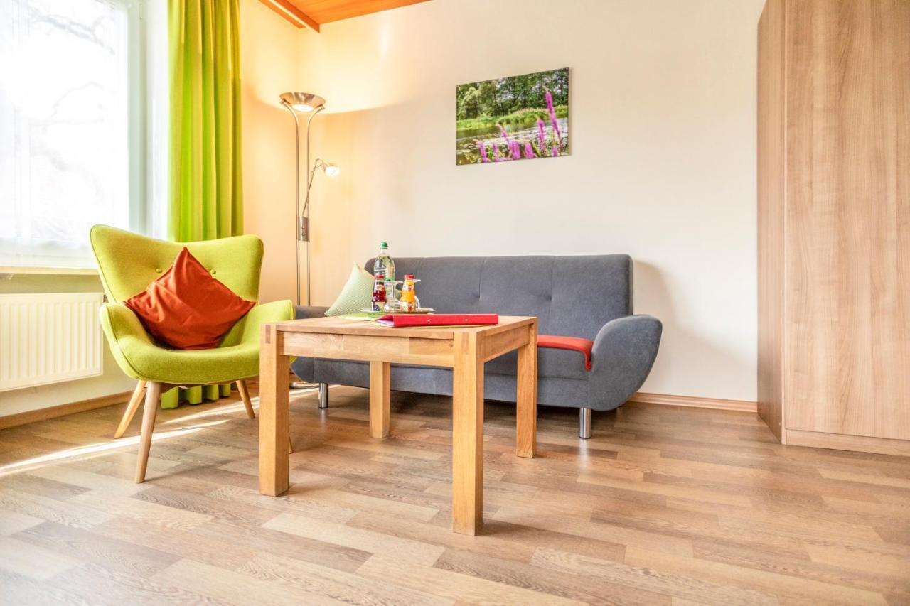 Bartlhof-Ferienwohnungen-Zimmer Бургленгенфельд Екстер'єр фото