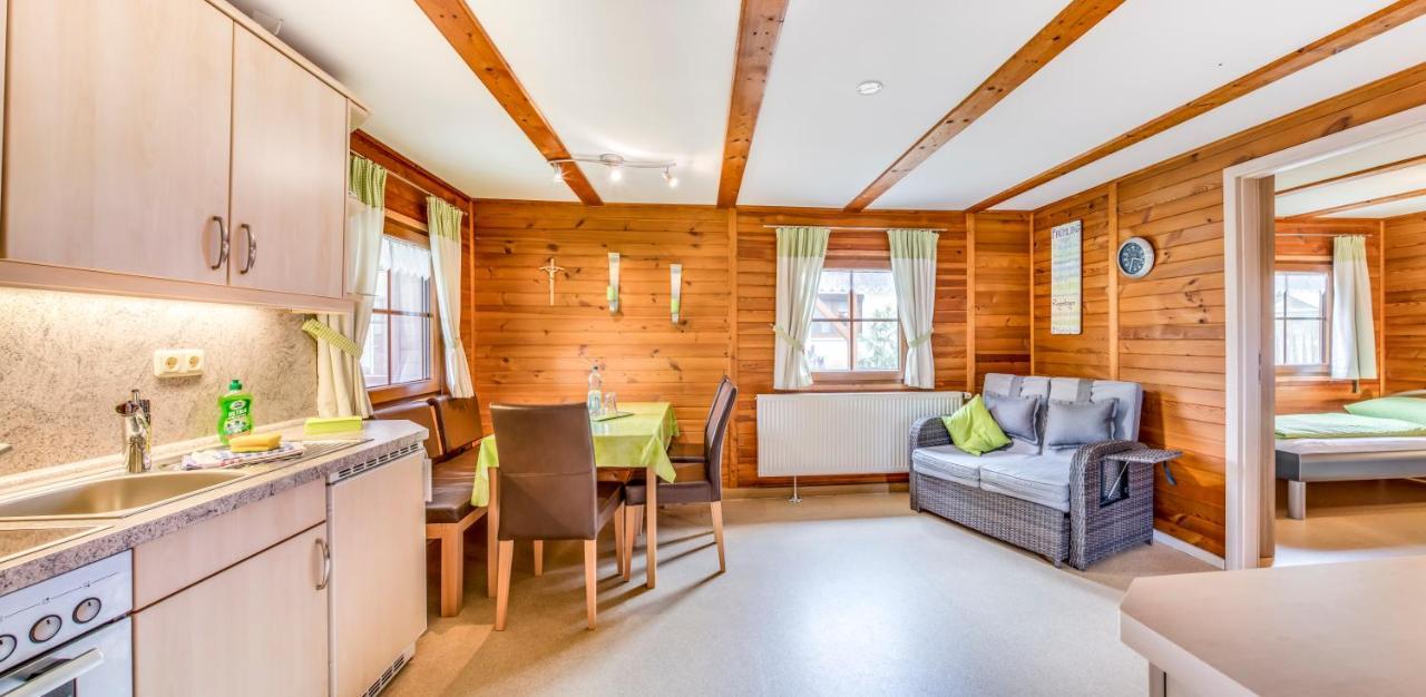 Bartlhof-Ferienwohnungen-Zimmer Бургленгенфельд Екстер'єр фото
