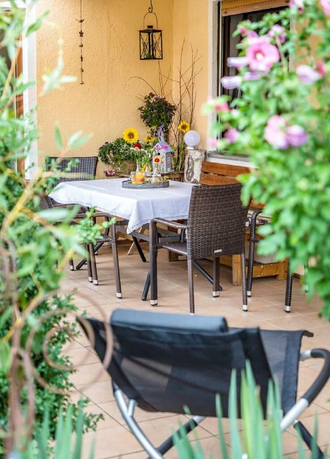 Bartlhof-Ferienwohnungen-Zimmer Бургленгенфельд Екстер'єр фото