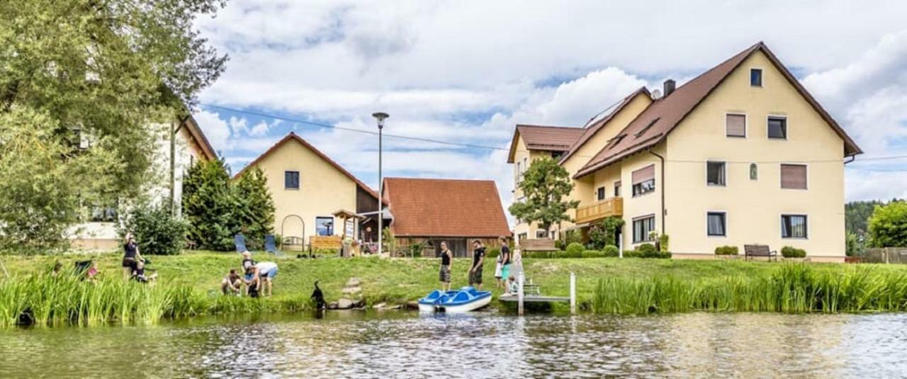 Bartlhof-Ferienwohnungen-Zimmer Бургленгенфельд Екстер'єр фото