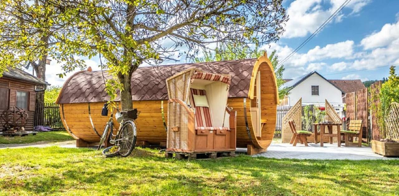 Bartlhof-Ferienwohnungen-Zimmer Бургленгенфельд Екстер'єр фото