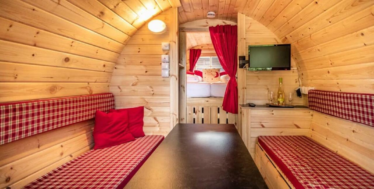 Bartlhof-Ferienwohnungen-Zimmer Бургленгенфельд Екстер'єр фото