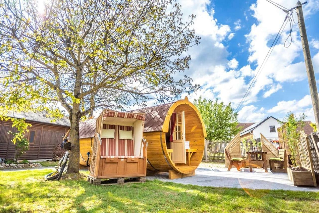Bartlhof-Ferienwohnungen-Zimmer Бургленгенфельд Екстер'єр фото